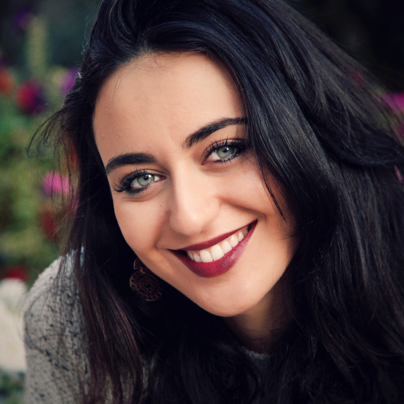 Présentation type « Magazine » : interview de Faia Younan