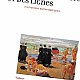 L'image semble être la couverture d'un livre. Elle présente une œuvre artistique qui illustre une scène de plage, avec des personnages en maillots de bain et d'autres en vêtements plus traditionnels. Les couleurs sont vibrantes, évoquant l'été et la vie balnéaire. Le titre du livre, ainsi que le nom de l'auteur ou de la maison d'édition, sont également visibles en haut.