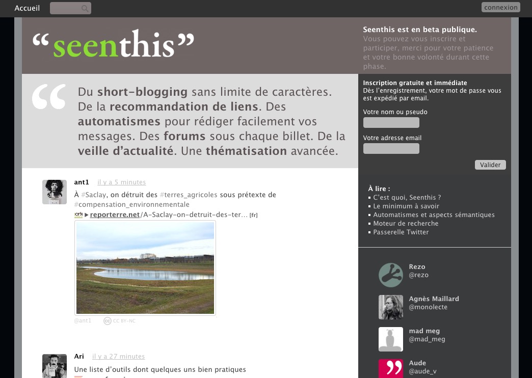 L'image semble être une capture d'écran d'un site web nommé "seenthis". Le site présente une interface de blog, avec des sections pour des articles ou des messages récents. On peut y voir un texte en français qui parle de "short-blogging" et de l'utilisation d'automatisations pour rédiger des messages. Il y a également des commentaires d'utilisateurs, ainsi qu'un aperçu d'une photo en arrière-plan. Le design du site est sobre, avec une palette de couleurs neutres.