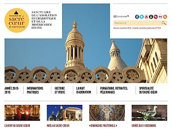 L'image représente un site web consacré au Sanctuaire du Sacré-Cœur de Montmartre. En haut, on peut voir une belle image des coupoles caractéristiques de la basilique, probablement sous un ciel bleu. Le design du site est clair et convivial, avec des sections pour la navigation, comprenant des informations sur l'adoration eucharistique, l'histoire et les visites. Il y a également des mentions d'événements et de retraites, ainsi qu'une option pour changer la langue du site et accéder à des informations supplémentaires.