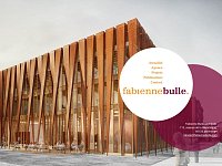 L'image présente une vue architecturale d'un bâtiment moderne avec une structure en bois. Le design se distingue par des lignes épurées et une façade originale. Sur la droite, on trouve un cercle avec le texte "fabiennebulle" qui représente une agence d'architecture, comprenant des informations sur l'agence, les projets, et les publications. Le tout est accompagné de couleurs harmonieuses qui renforcent l'aspect professionnel et contemporain.